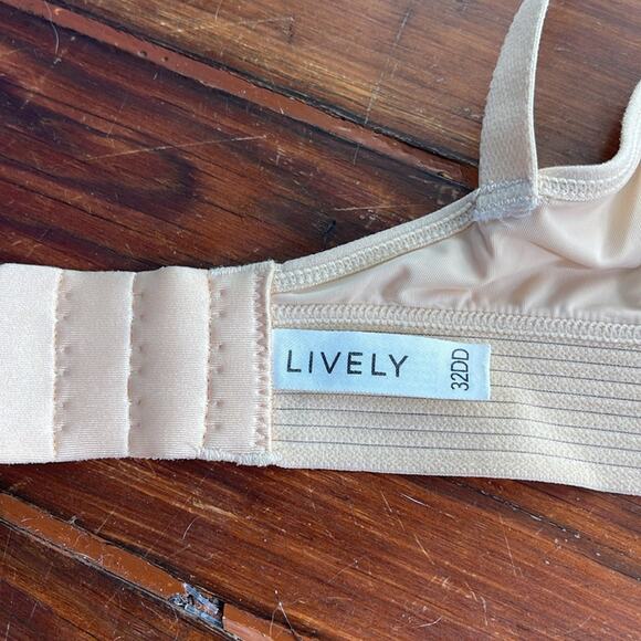 Lively Spacer lined wireless molded cup bralette bra sz 32DD - Picture 5 of 6